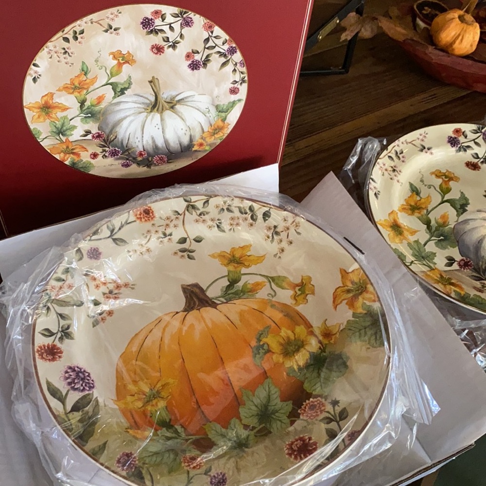 Pottery Barn Botanical Harvest Pumpkin Stoneware Dinner Plates - Set Of 4